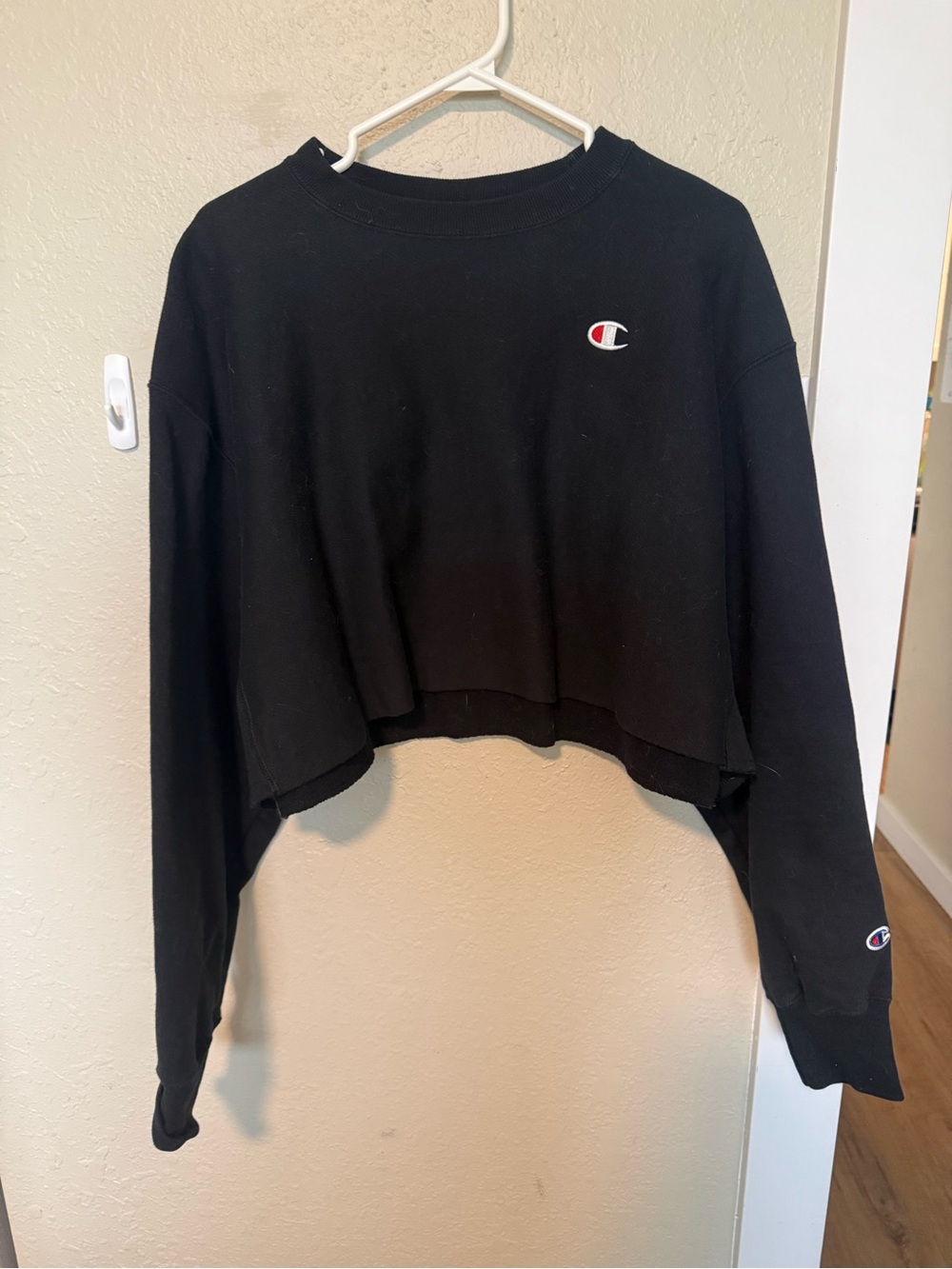 Cropped champion crew size XL